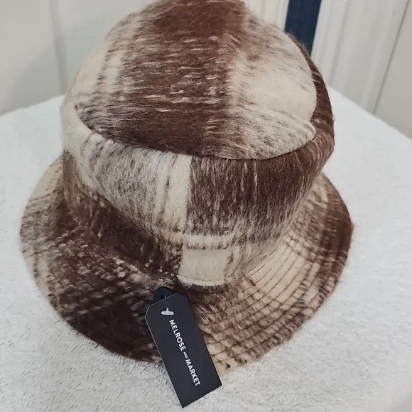 New Melrose & Market Plaid Eyelash Bucket Hat Rust Combo One Size - Picture 7 of 13